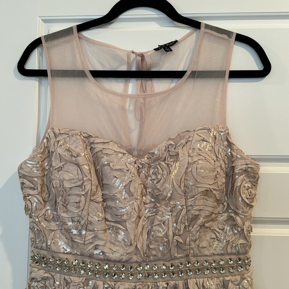 Champagne color Dress - Picture 2 of 3